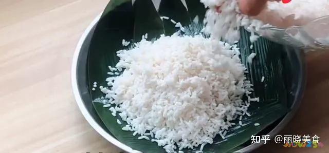 糯米扣肉的家常做法_扣肉的家常做法视频_四川扣肉的家常做法