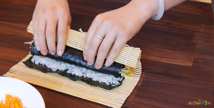 家常紫菜包饭的做法_紫菜煲做法大全家常窍门窍门_紫菜丸子做法大全家常