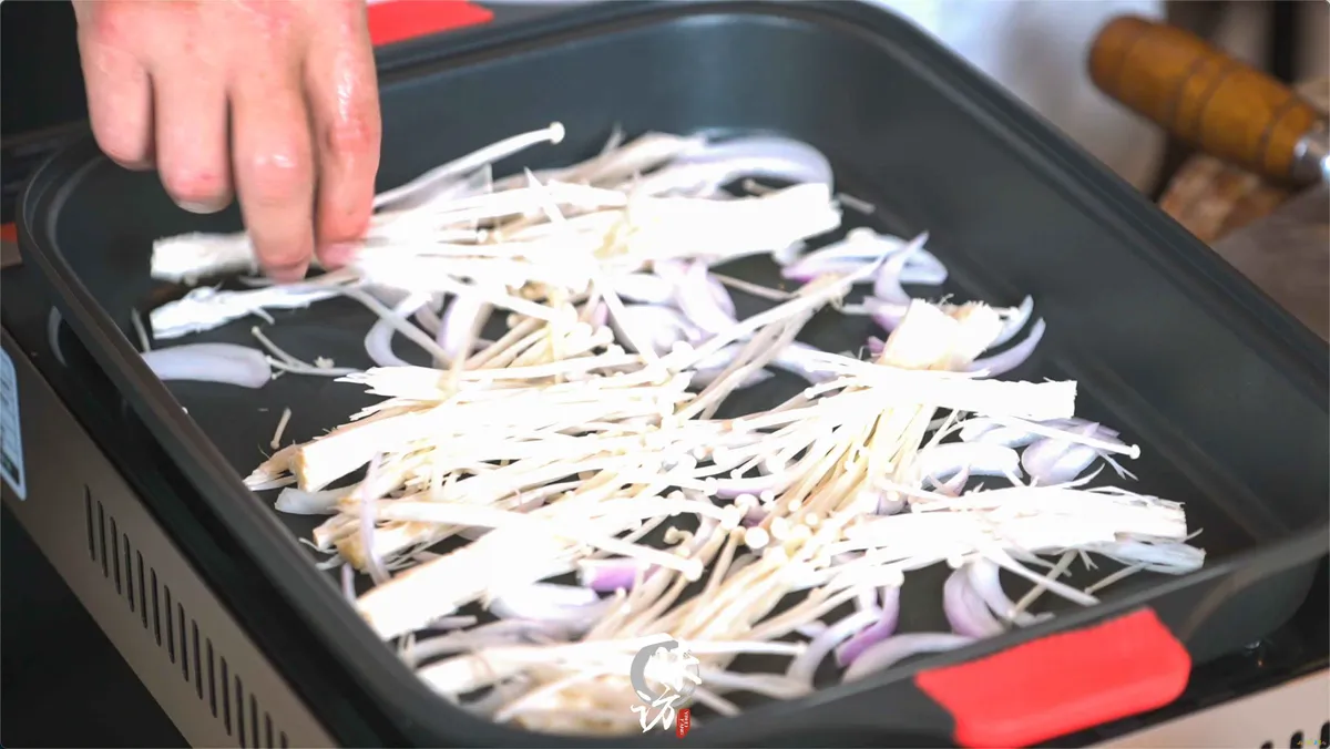 家常鱼头做法剁椒怎么做_剁椒鱼头的家常做法_鱼头剁椒能做什么菜