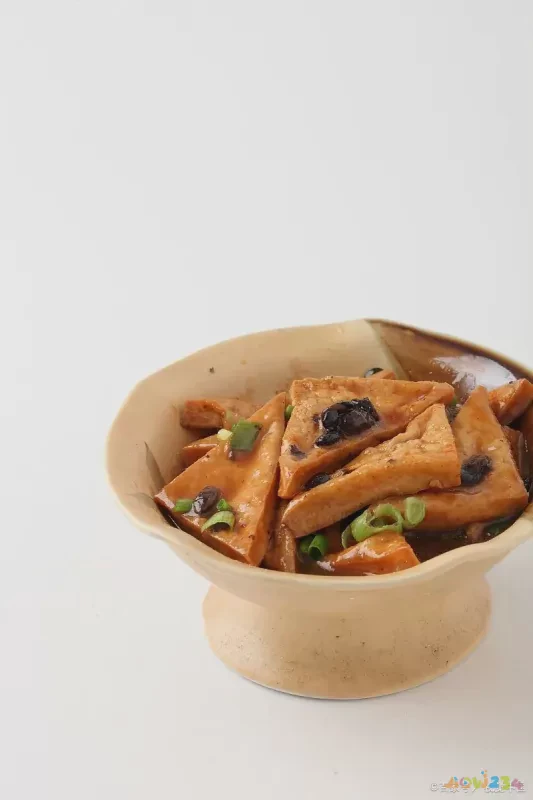 一亩鱼菜共生成本_家常菜成本_老虎菜的家常做法