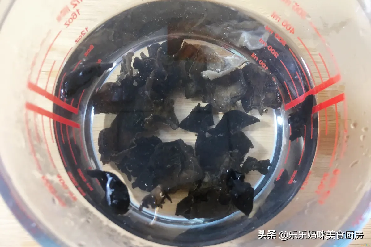 凉拌菇的做法大全家常_白雪菇的家常做法_肉炒菇的家常做法