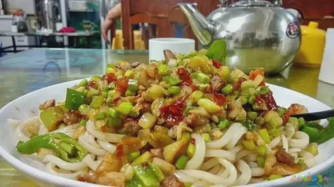 脑浊乐队 碎肉拌面 吉他谱_碎肉拌面的家常做法_兰州菜拌面的家常做法