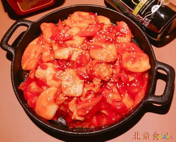 家常韩式炒年糕的简单做法_韩式炒年糕的家常做法_韩式炒年糕年糕