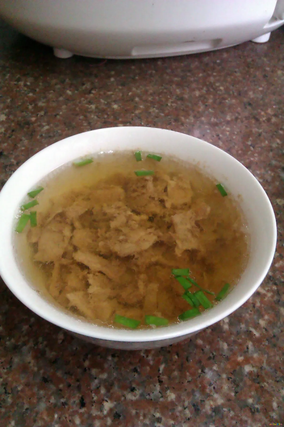 猪脚香菇汤家常汤_家常汤谱_夏季汤类|夏季汤的做法|广东夏季汤谱