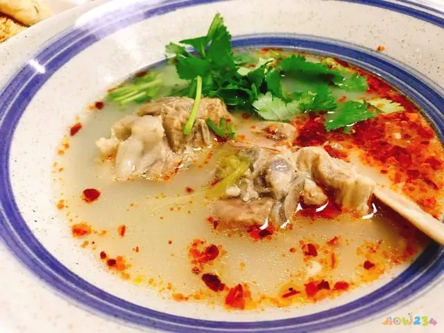 熬羊汤时放什么调料好吃（应该放什么香料）(2)