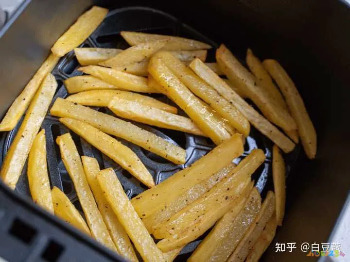 炸白薯条做法_炸薯条的家常做法_炸红薯条的家常做法