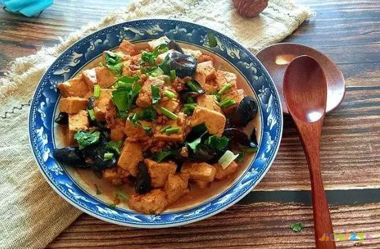 豆腐炖鱼做法大全家常_豆腐猪肝做法大全家常_家常豆腐的做法大全