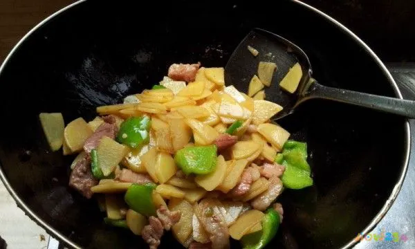 家常肉类菜谱_清真菜谱肉类_家常肉类菜谱