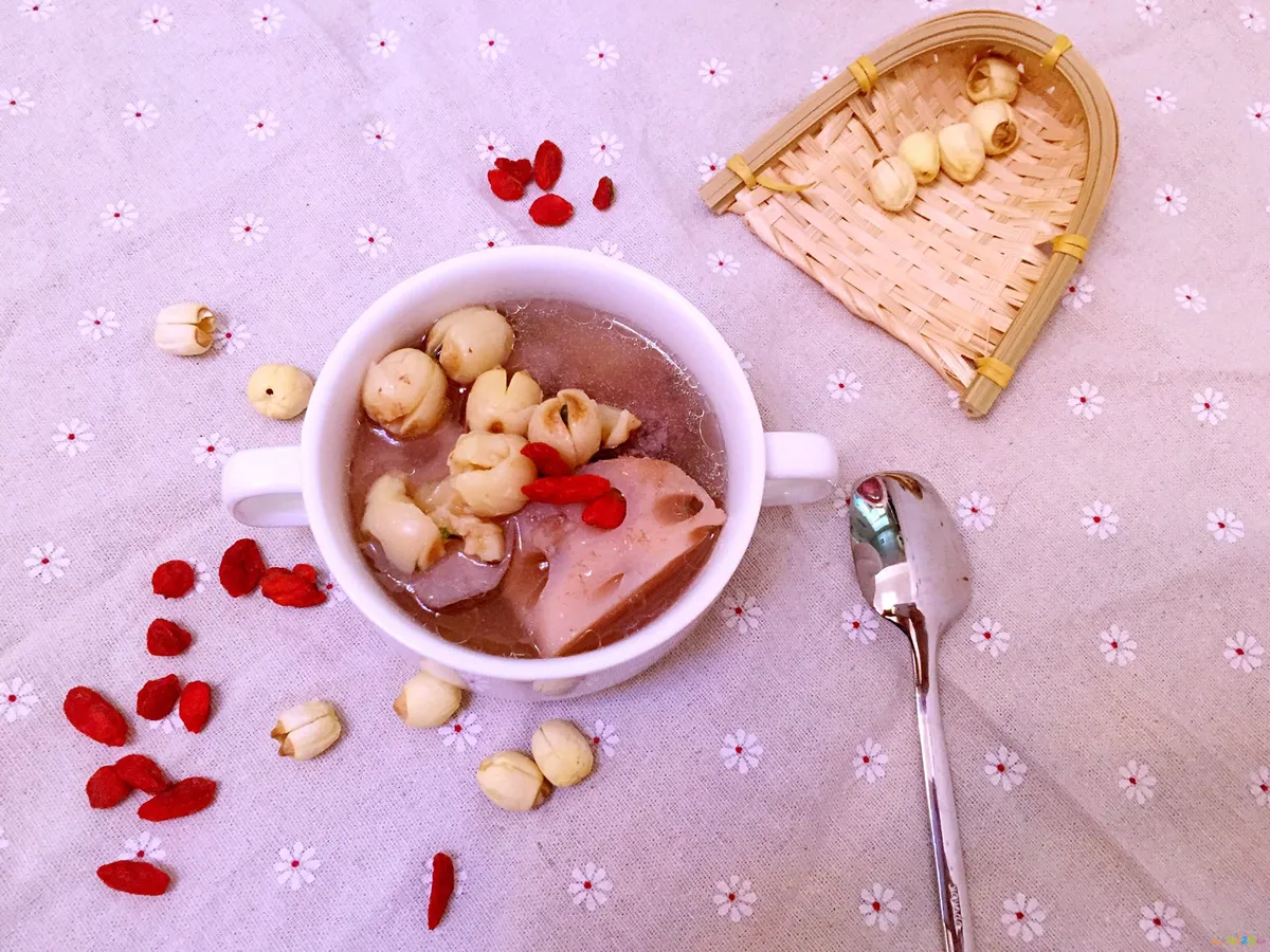 炖排骨藕的做法大全_炖排骨藕家常做法大全_排骨炖藕的家常做法