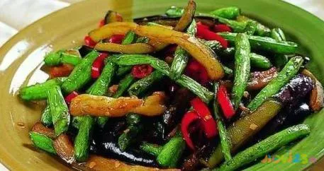 家常做法腰果鸡丁视频_家常做法腰果鸡丁窍门_腰果鸡丁的家常做法