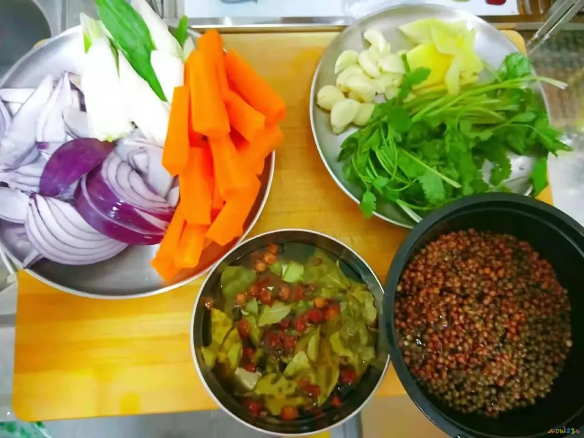 腌青辣椒家常做法_辣椒油的家常做法_腌辣椒家常做法