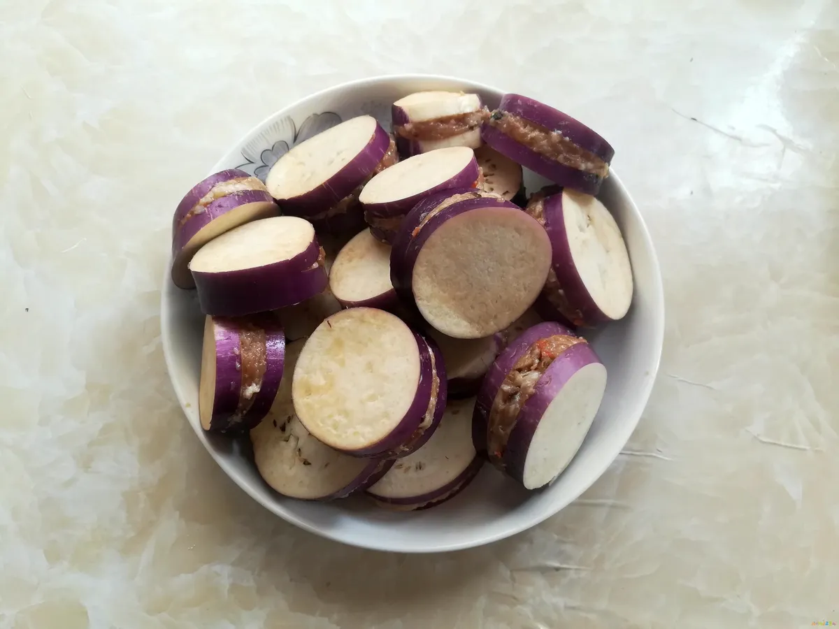 茄盒的家常做法_葫萝卜茄盒的家常做法_素茄盒的家常做法