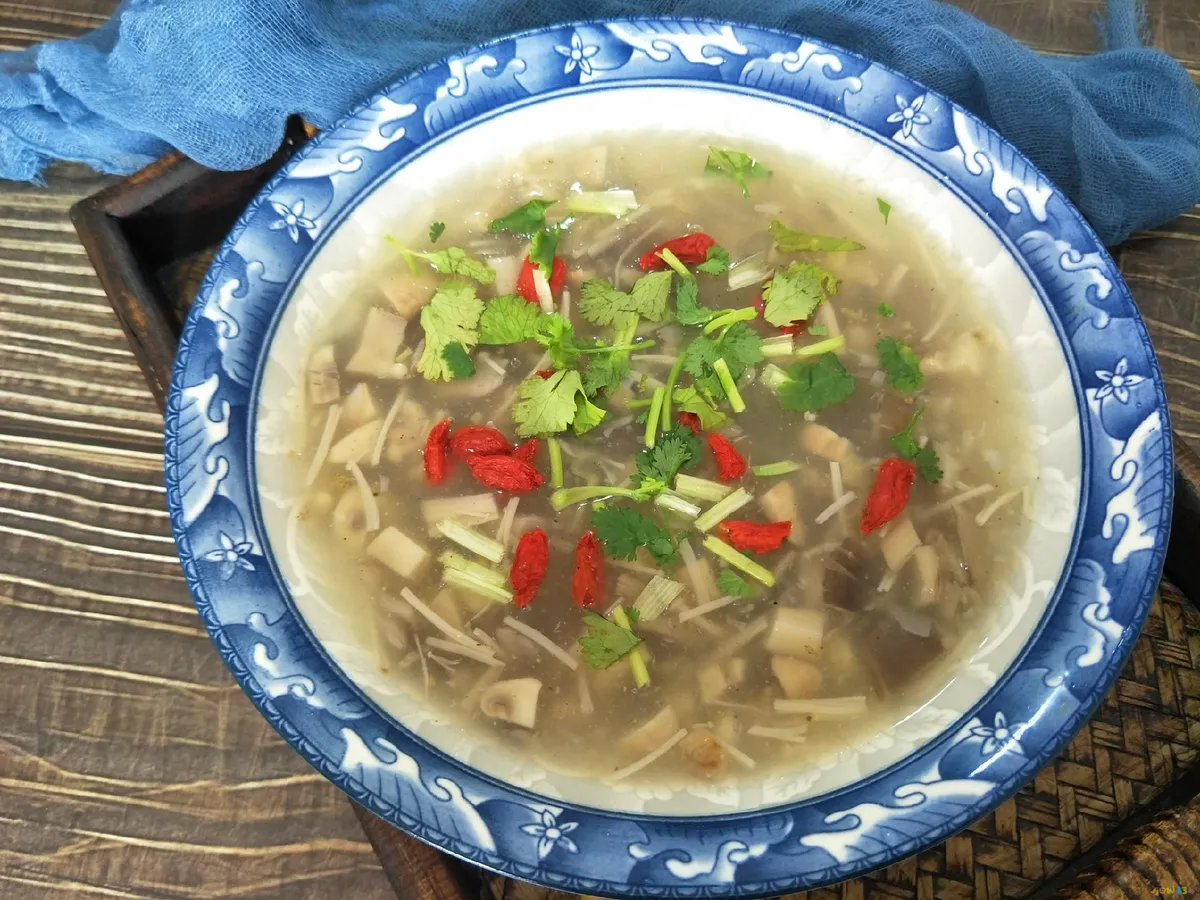 海参鱿鱼的家常做法大全_鱿鱼烩海参的家常做法_海参猪脚汤家常做法大全家常