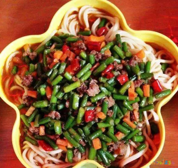 脑浊乐队 碎肉拌面 吉他谱_兰州菜拌面的家常做法_碎肉拌面的家常做法