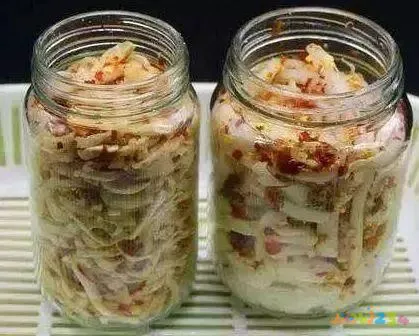 家常萝卜干腌制方法_家常腌制萝卜干的做法_辣椒萝卜的腌制方法如下