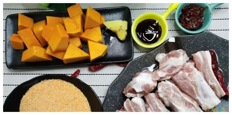 粉蒸排骨的家常做法_蒸南瓜肉的做法大全家常做法大全_蒸土豆排骨家常做法