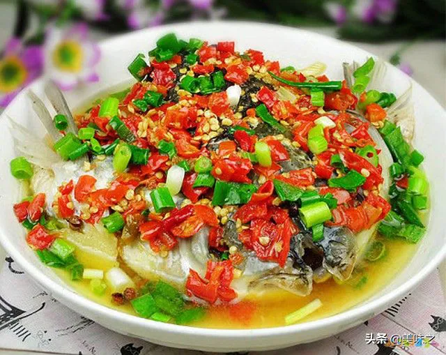 剁椒鱼头的家常做法_家常鱼头做法剁椒怎么做_鱼头剁椒鱼头