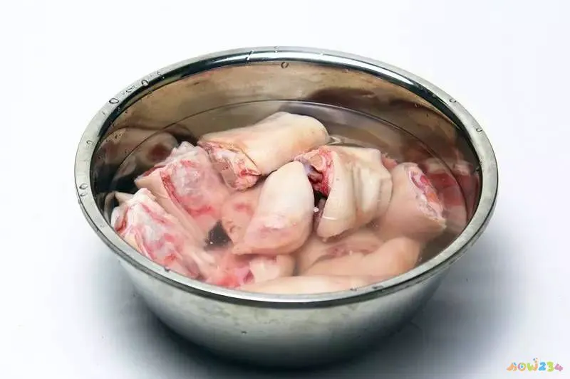 糯米藕的家常做法_藕的家常做法_清炖排骨藕的做法大全家常做法