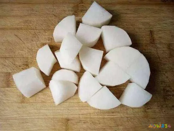 枸杞白萝卜排骨汤家常菜做法，好喝，滋补，