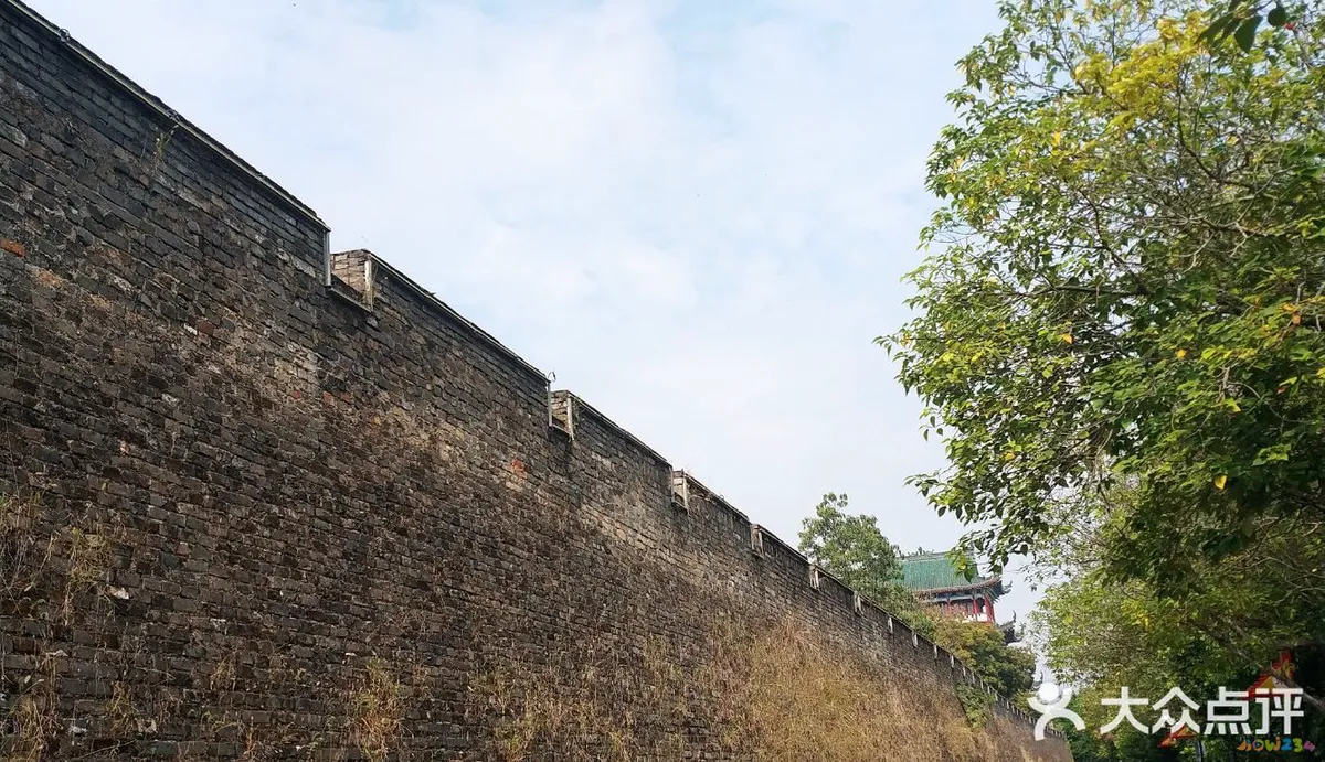 盐菜回锅肉的家常做法_赣南家常菜_五纬路来明堂是赣南菜糸吗