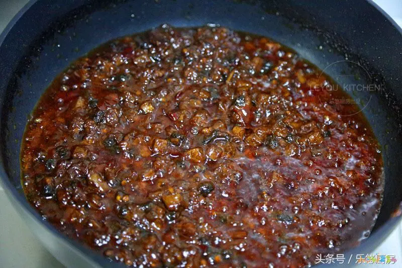 辣椒炒牛肉家常做法_酱辣椒的做法_辣椒牛肉酱的家常做法