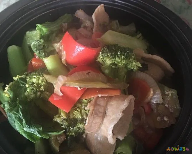 塔吉锅什锦蔬菜