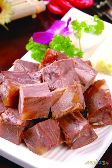 年糕烧鸭制作方法_年糕烧板鸭的做法大全窍门_板鸭烧年糕家常做法