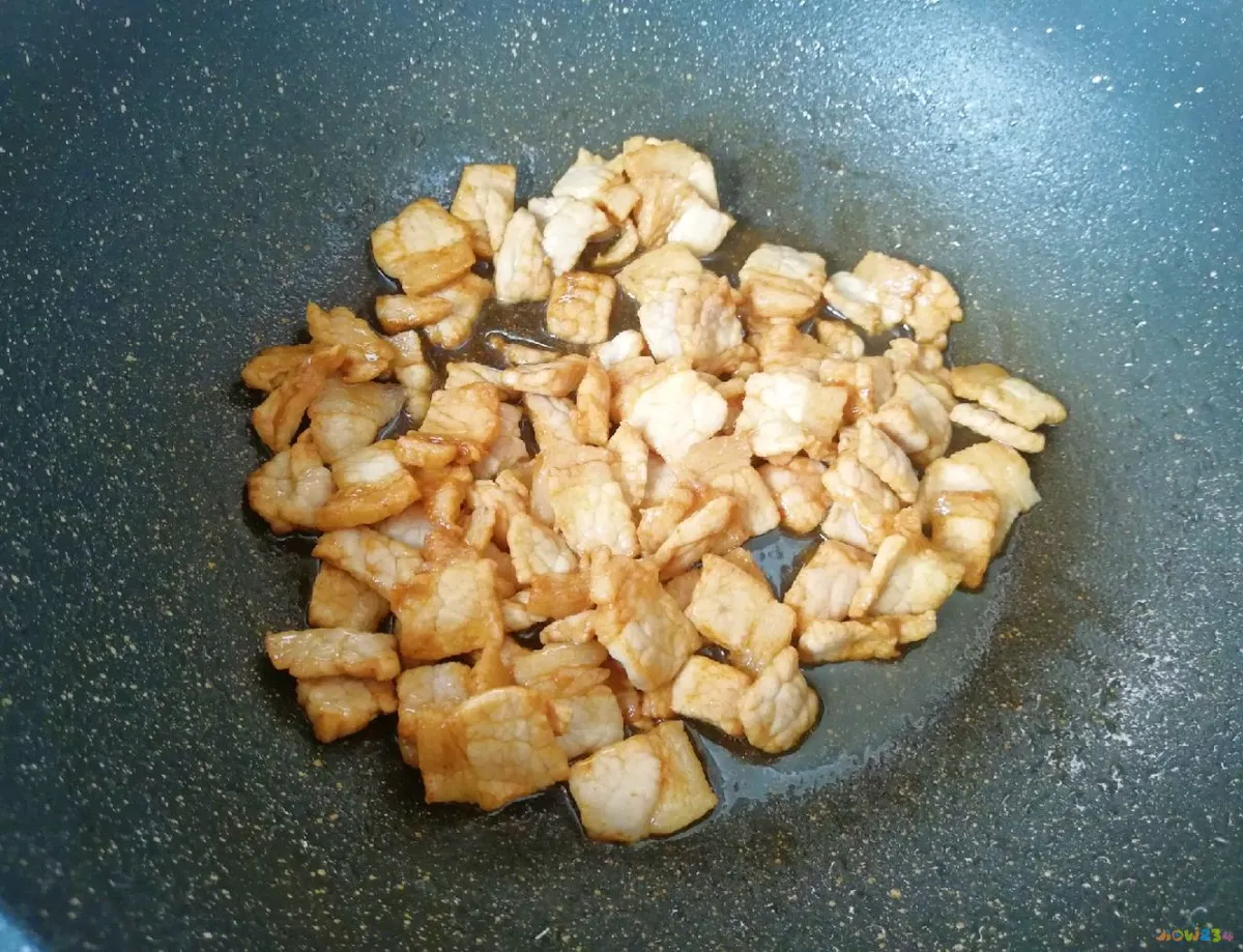 羊肉炒洋葱木耳的做法大全家常做法_青椒炒洋葱的做法大全家常_家常洋葱炒肉