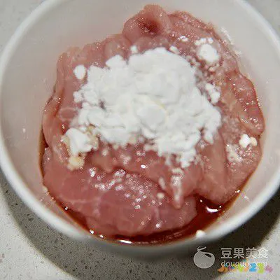 炸里脊的家常做法视频_焦熘里脊的家常做法_糖醋里脊的家常做法