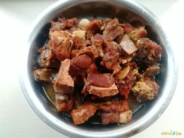 冬季，东北农家热炕头最受欢迎的下酒菜，吃的就是这个味