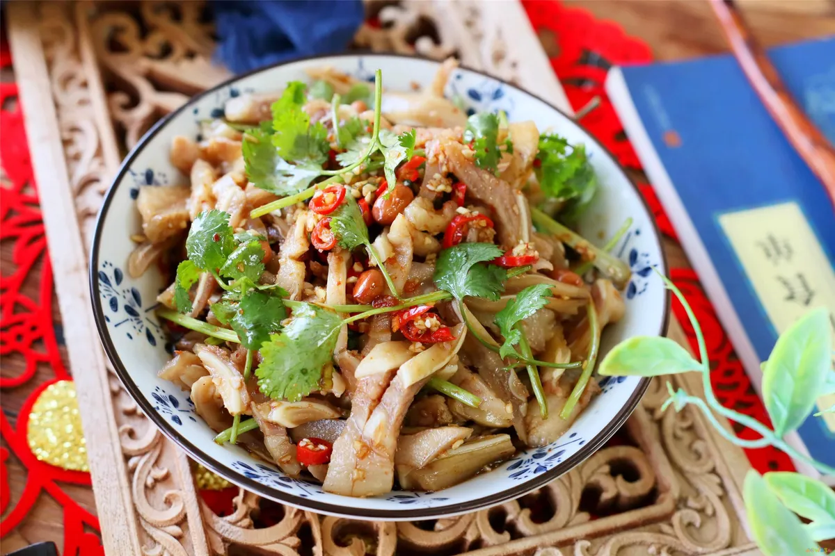 怎么做黄瓜拌拉皮_黄瓜拉皮怎么凉拌好吃_黄瓜拉皮家常凉菜做法大全