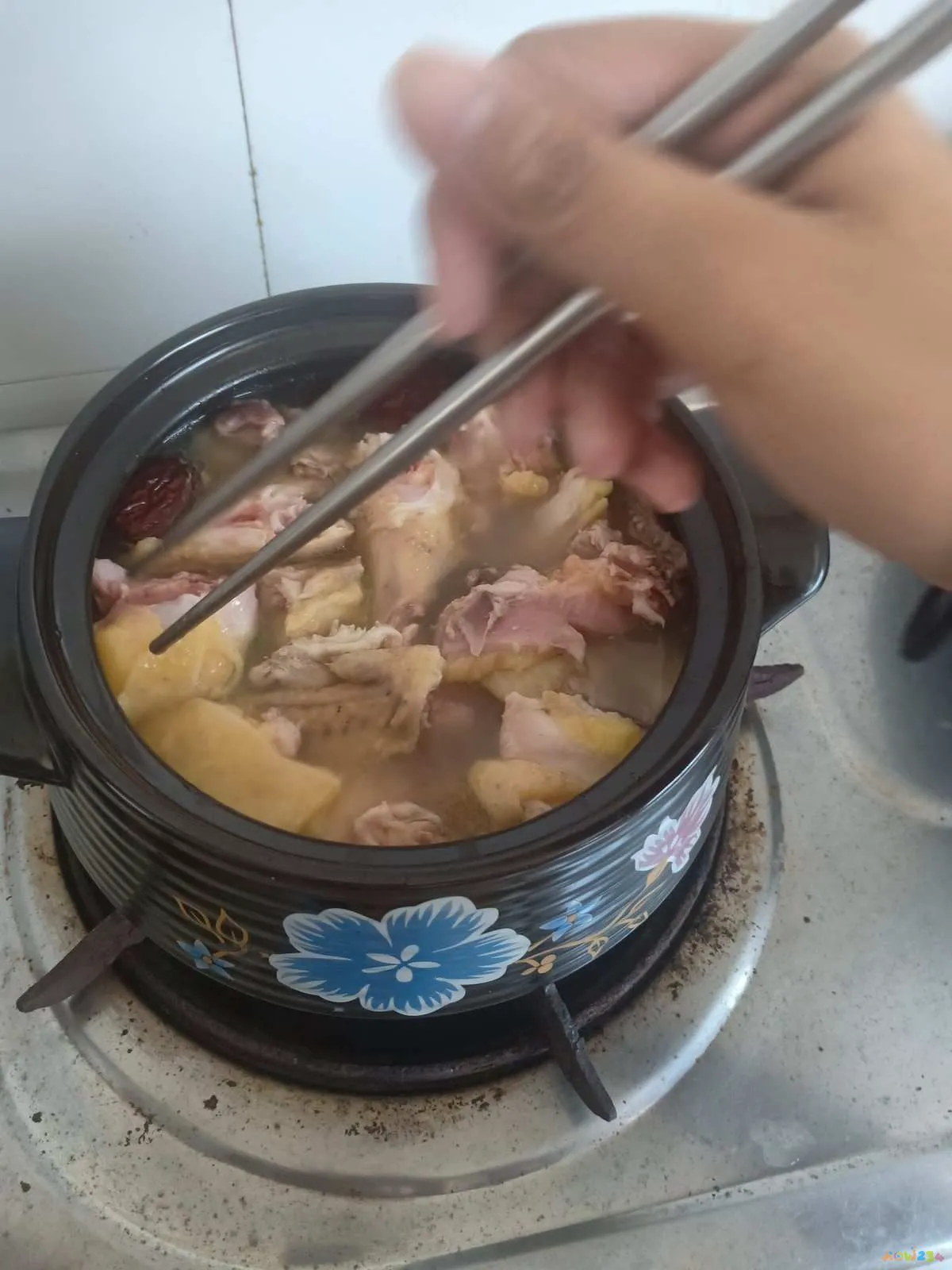 红烧牛肉的家常做法_家常红烧肉的做法鸡蛋的做法_红焖牛肉牛肉的家常做法