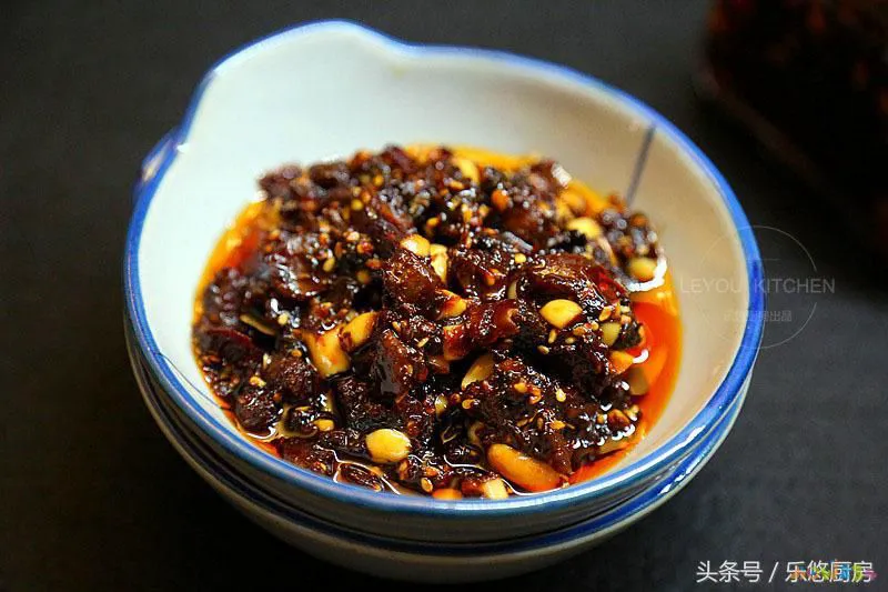 辣椒炒牛肉家常做法_酱辣椒的做法_辣椒牛肉酱的家常做法