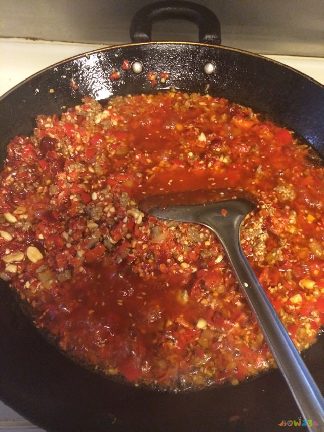 家常辣酱炒鱿鱼做法_水果辣酱的家常做法_家常自制香辣酱的做法