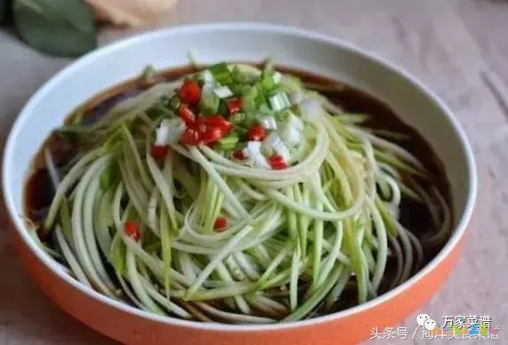 东北香辣肉丝的家常做法_东北辣肉丝的做法_东北菜香辣肉丝