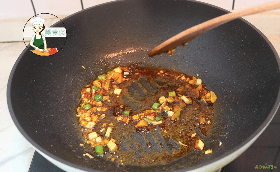 家常鲫鱼做法_家常鲫鱼_家常鲫鱼的做法最正宗的做法