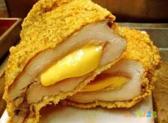 白菜家常做法焖饼视频_白菜焖饼图片_白菜焖饼的家常做法