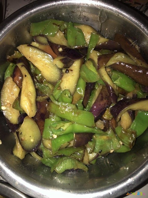 炒茄盒的做法大全家常_炒茄条的家常做法_鱼香茄条的家常做法
