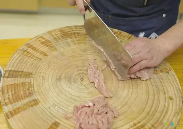 茄子的家常做法_肉末茄子家常做法_风味茄子家常做法