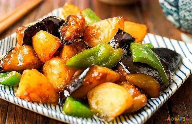 三鲜地怎么做好吃_家常地三鲜_正宗地三鲜做法视频