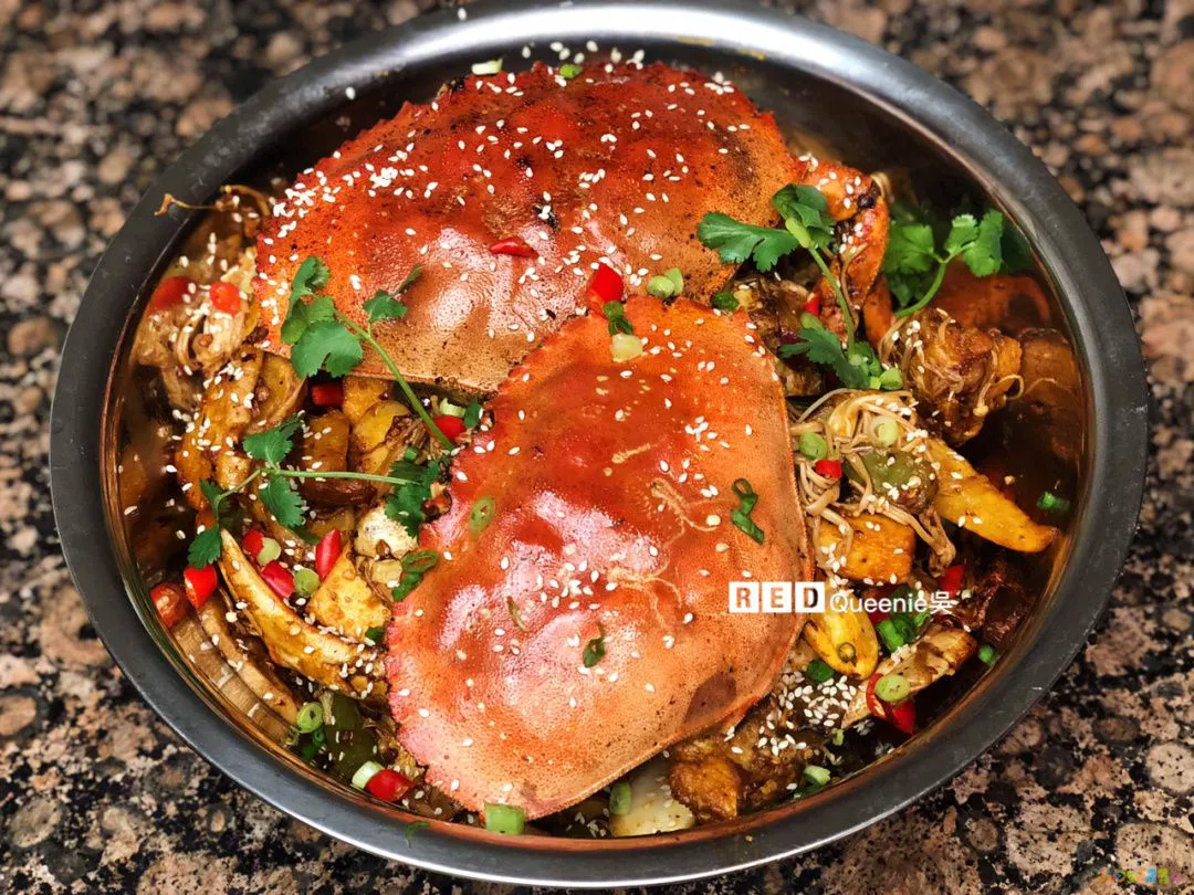 桥底炒辣蟹吃法_桥底辣蟹做法视频_家常香辣蟹