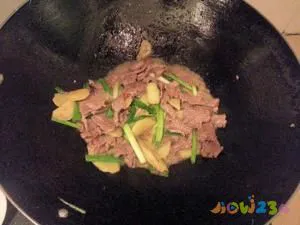 蟹的做法家常爽口萝卜的做法_胡萝卜青椒炒肉的做法大全家常_青椒胡萝卜家常做法