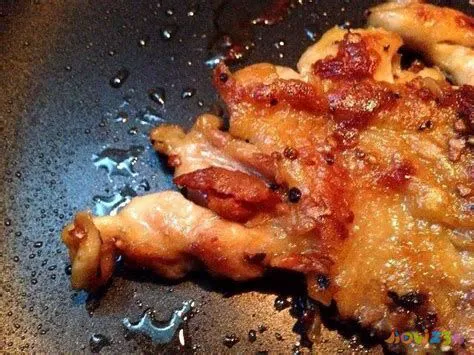 鸡蛋炒蒜苔的家常做法_家常鸡蛋_鸡蛋酸辣汤的家常做法