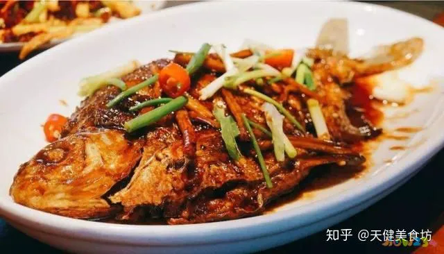 家常梭鲈鱼的做法_红烧梭边鱼的家常做法_东北家常海鲈鱼做法