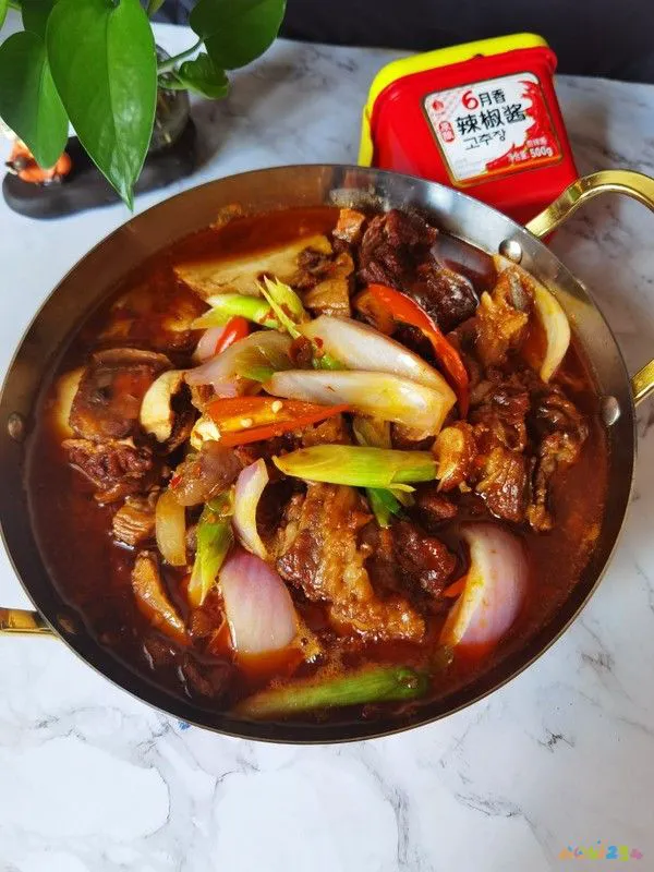 自制火锅底料家常做法_老玉米自制鲤鱼底窝料_粥底火锅蘸料做法