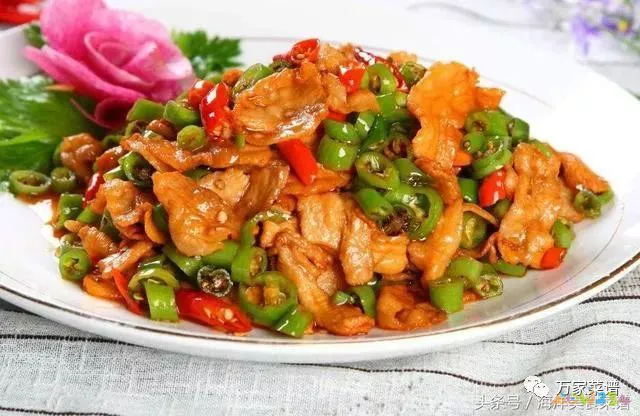 东北菜香辣肉丝_东北香辣肉丝的家常做法_东北辣肉丝的做法