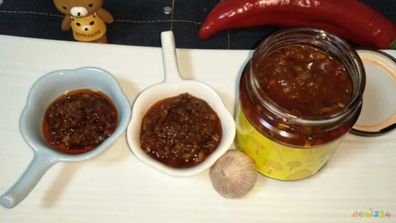 家常自制香辣酱的做法_蒜蓉辣酱鱼的家常做法_自制辣酱的做法