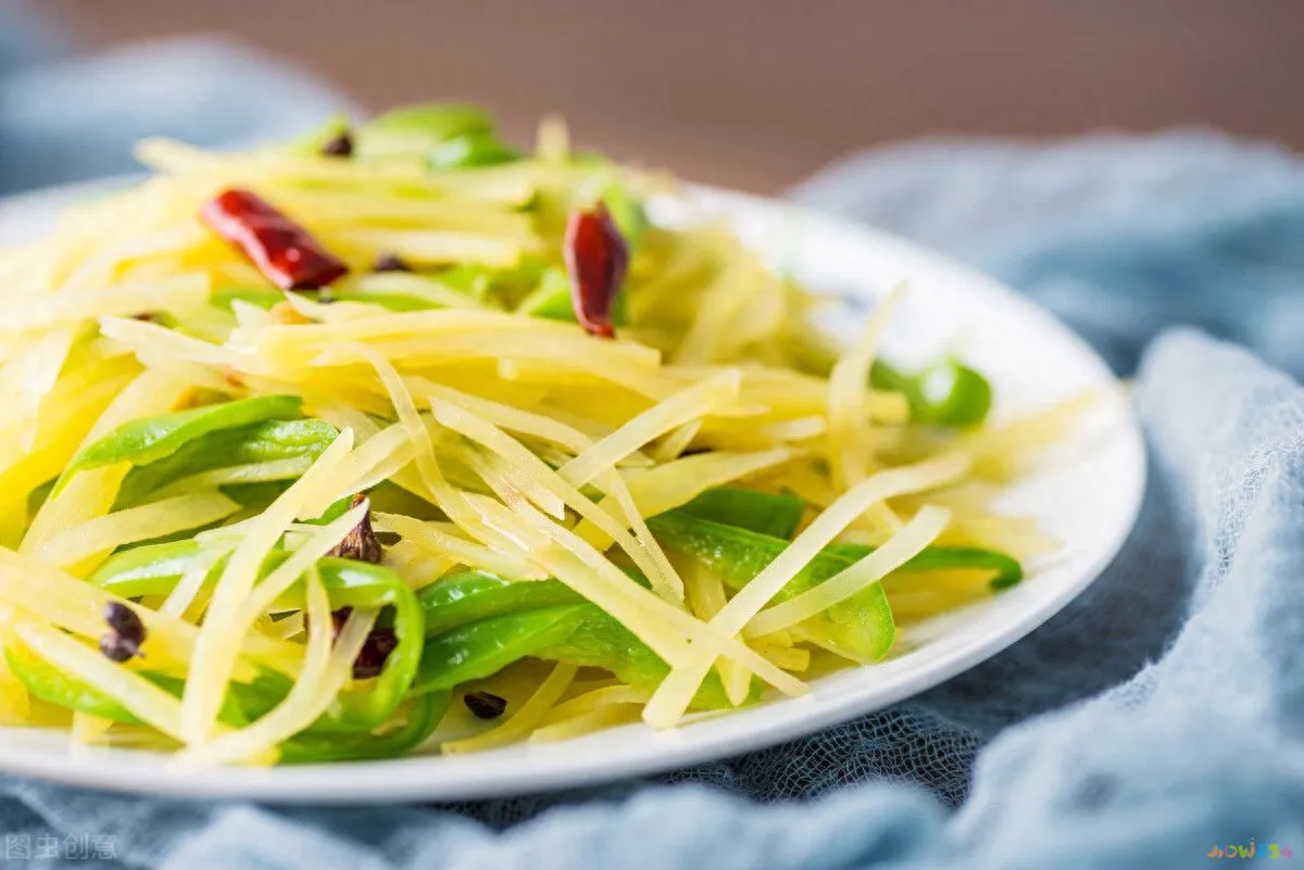 怎么闷饼丝好吃_闷饼丝的家常做法_闷饼的饼丝怎么做