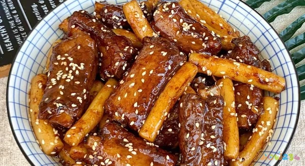 排骨炖什么菜好吃(6种家常排骨的做法及配料大全)