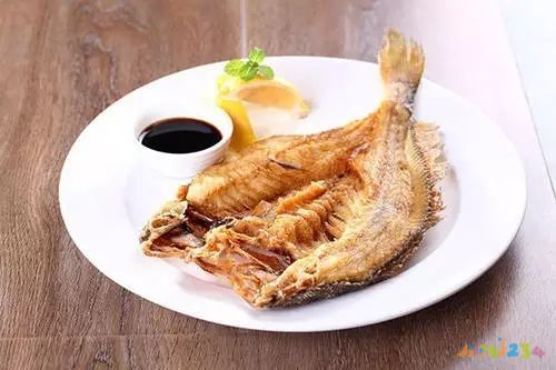 黄花鱼的家常做法视频_焖黄花鱼的家常做法_速冻黄花鱼的家常做法